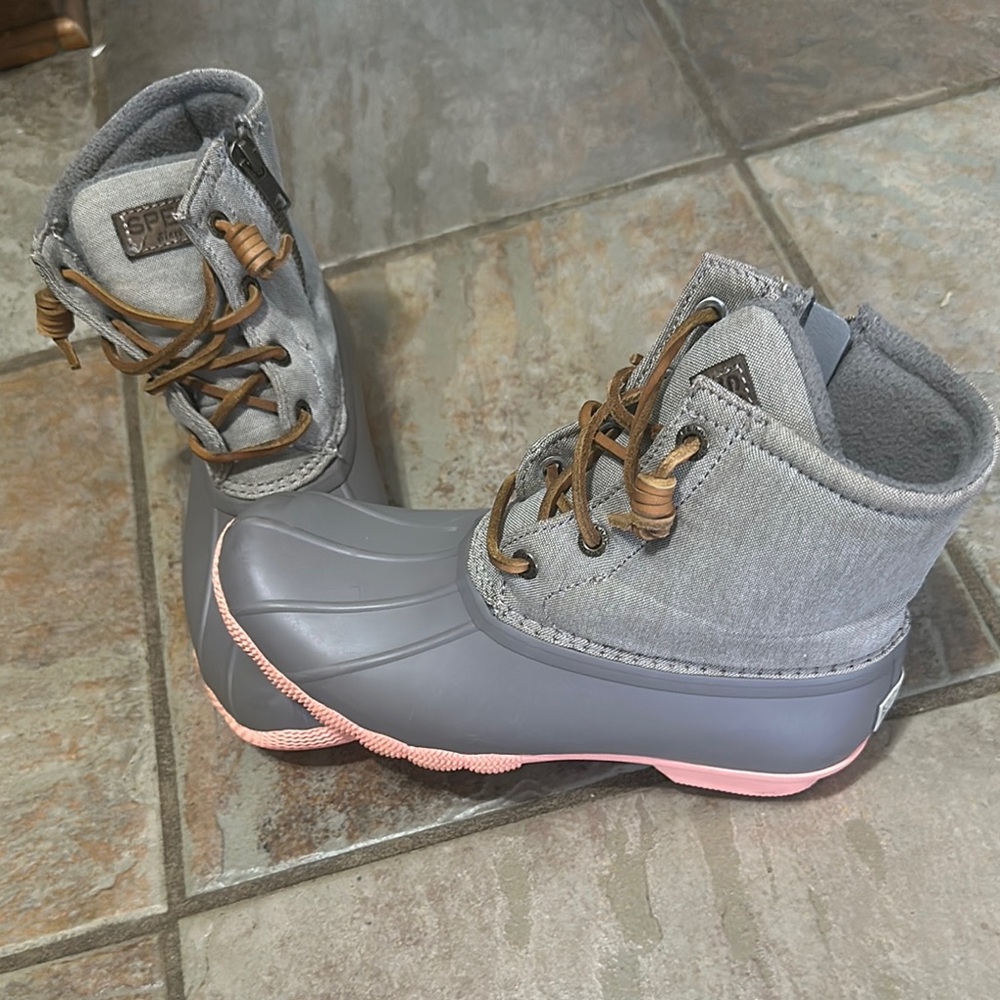 Sperry Kids Gray and Pink Rain Boots